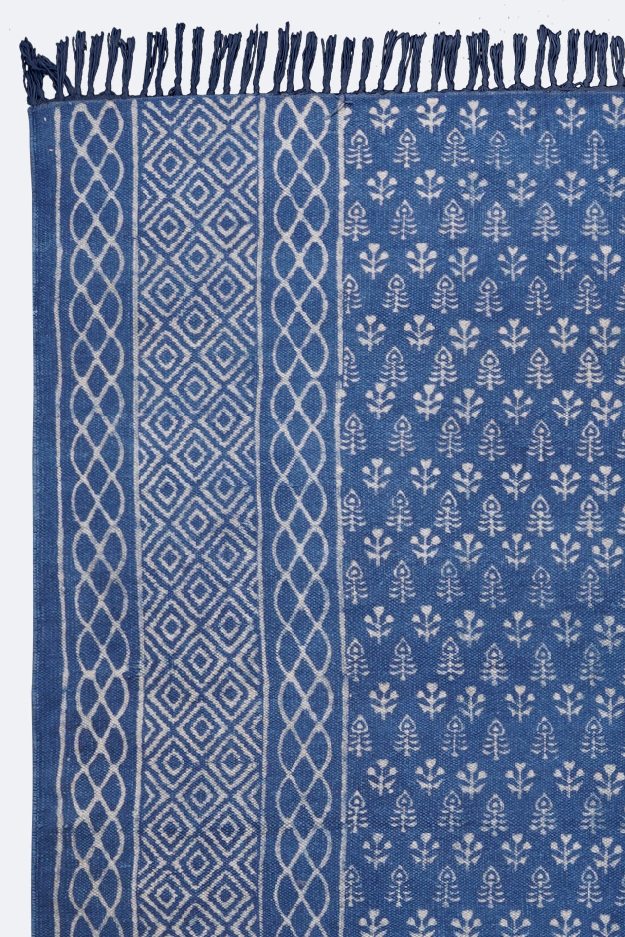 Indigo Diamond Lattice Cotton Printed Rug