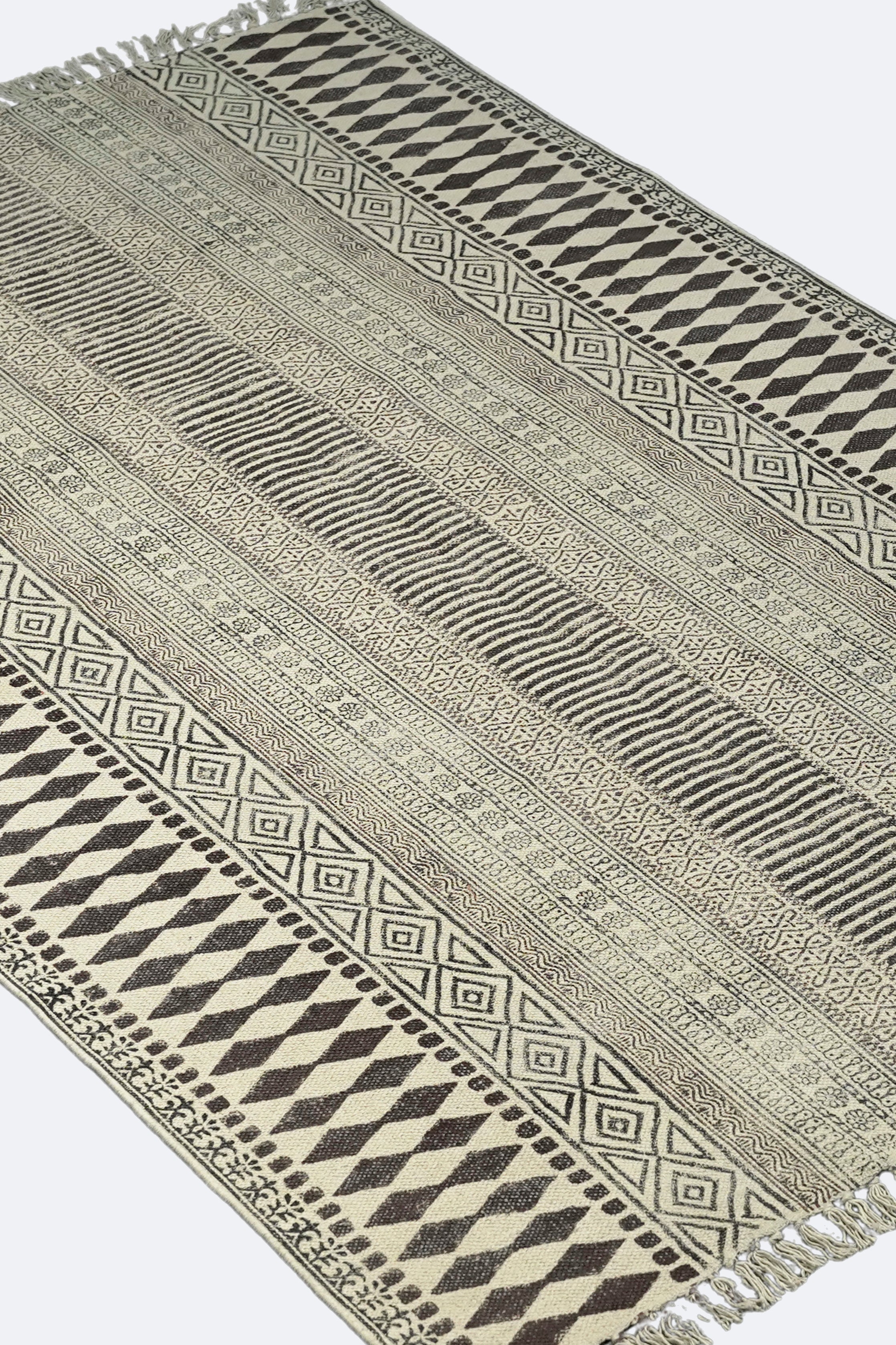Indus Diamond-Stripe Printed Jute Rug