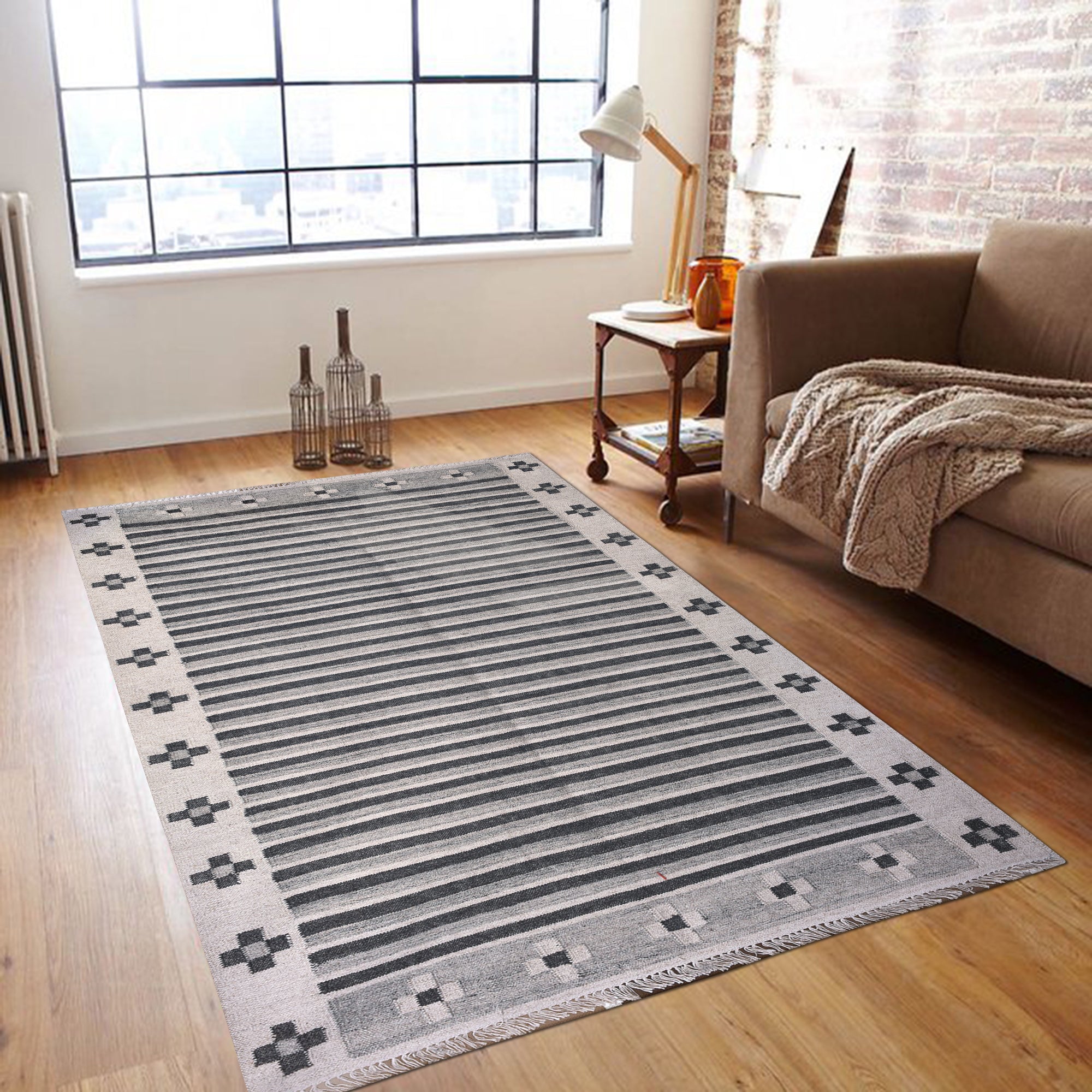 hand woven striped rug in wool- Linear strip in Charcoal Black and grey