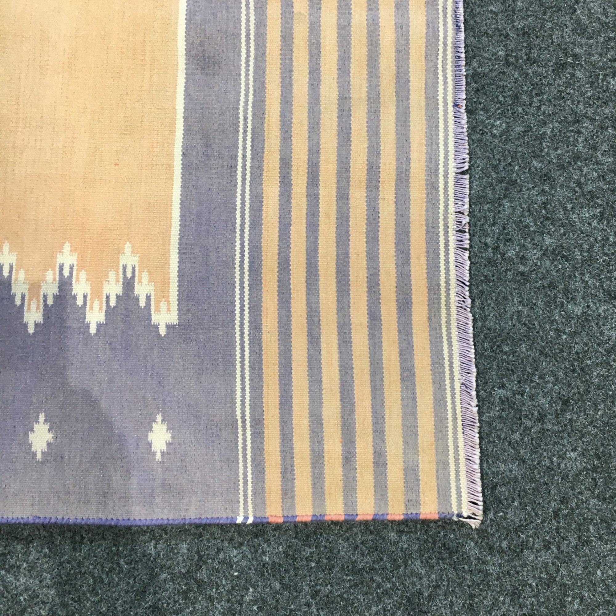 Jainamaz Prayer Rug in Sandy Purple and light beige