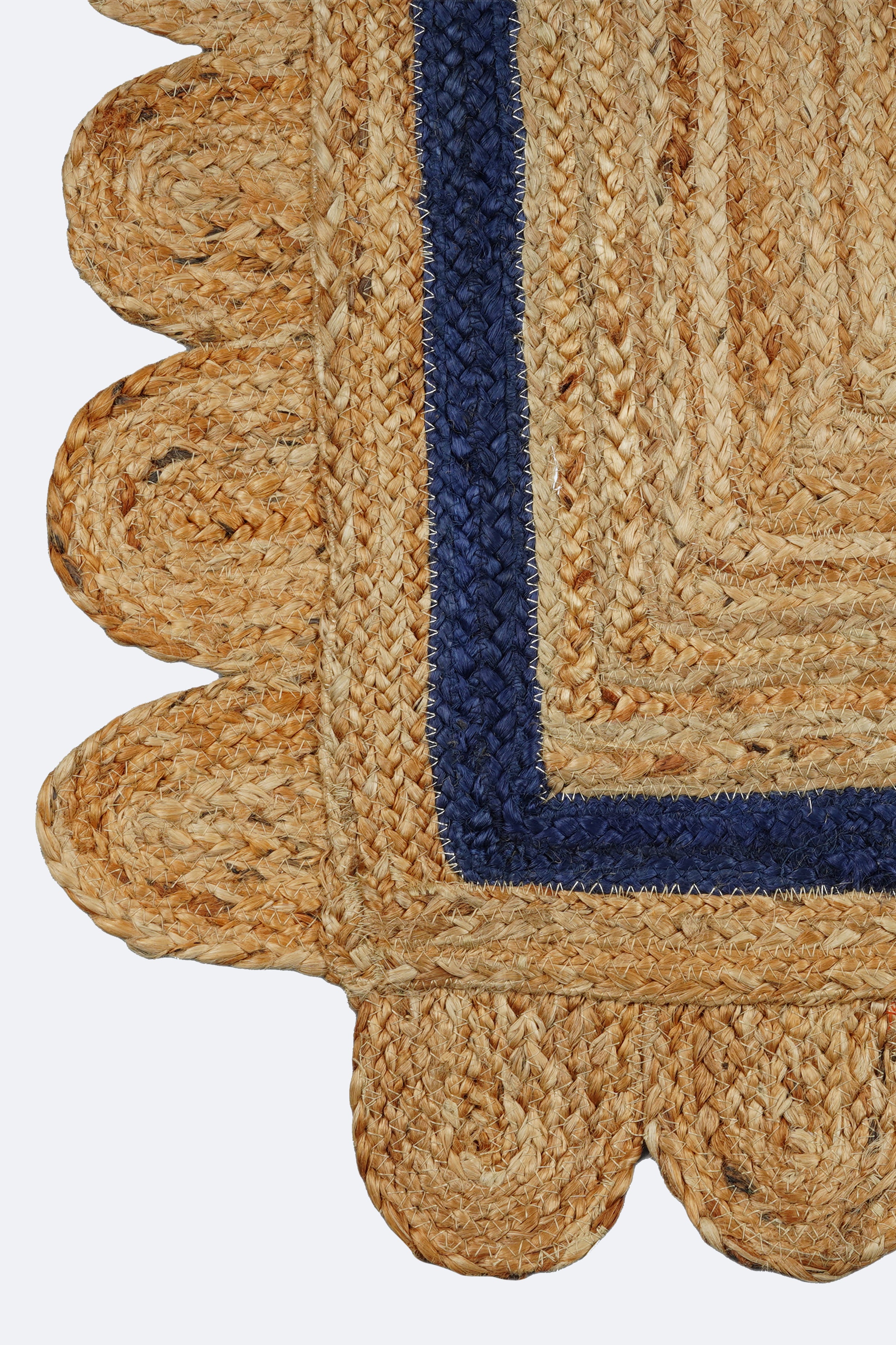 Navy Border Scalloped Natural Jute Rug