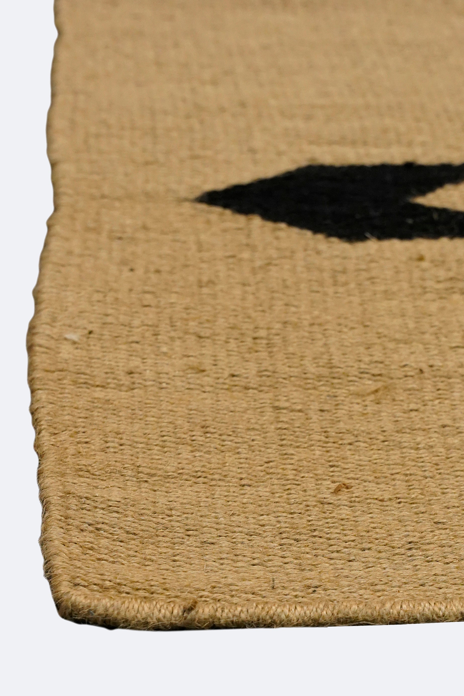 Arrow Motif Flatwoven Jute Rug