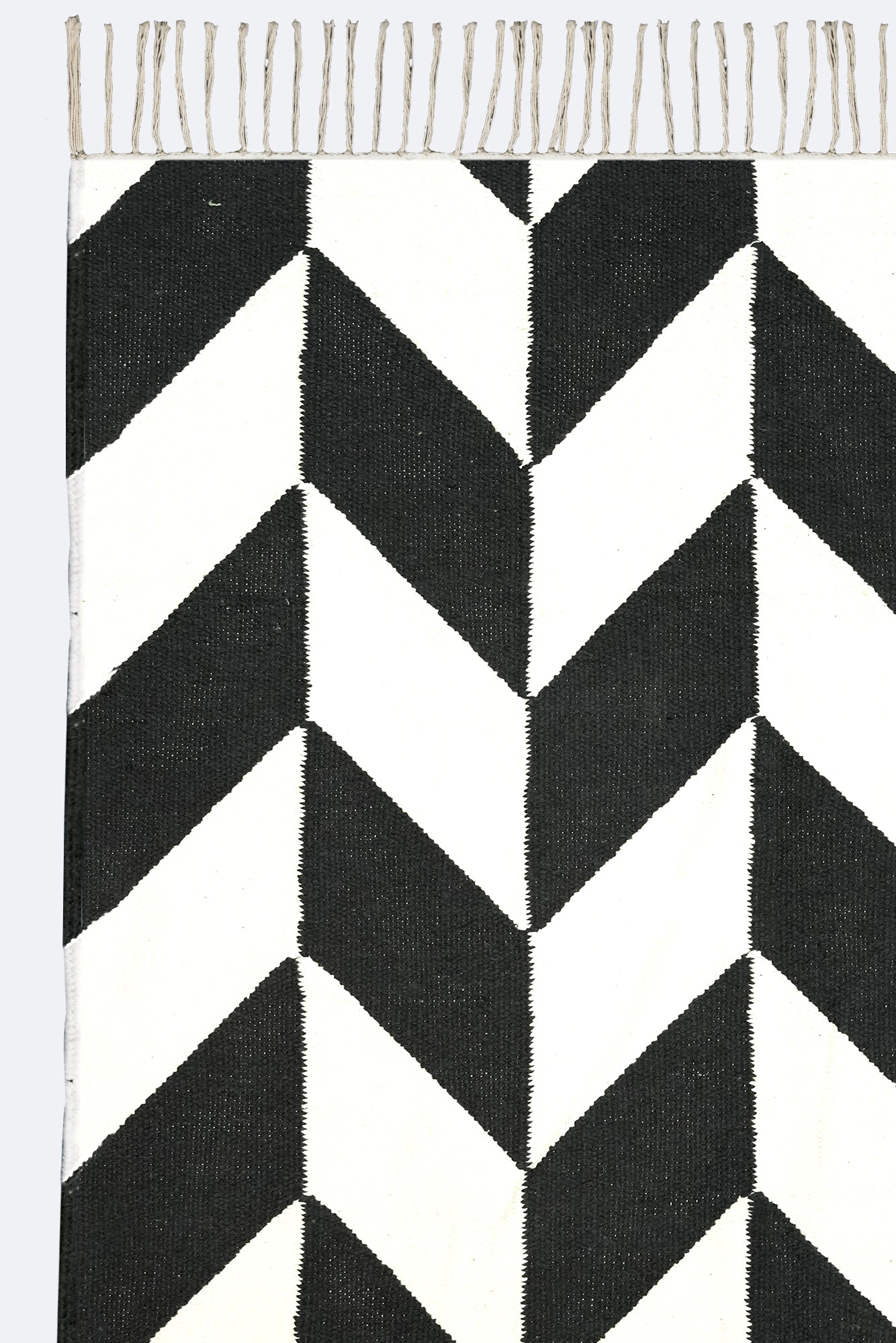 Monochrome Chevron Flatweave Rug
