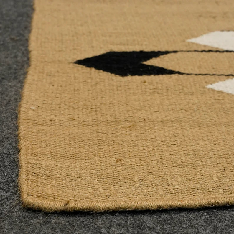 Tiled Design Jute Rug in Biege