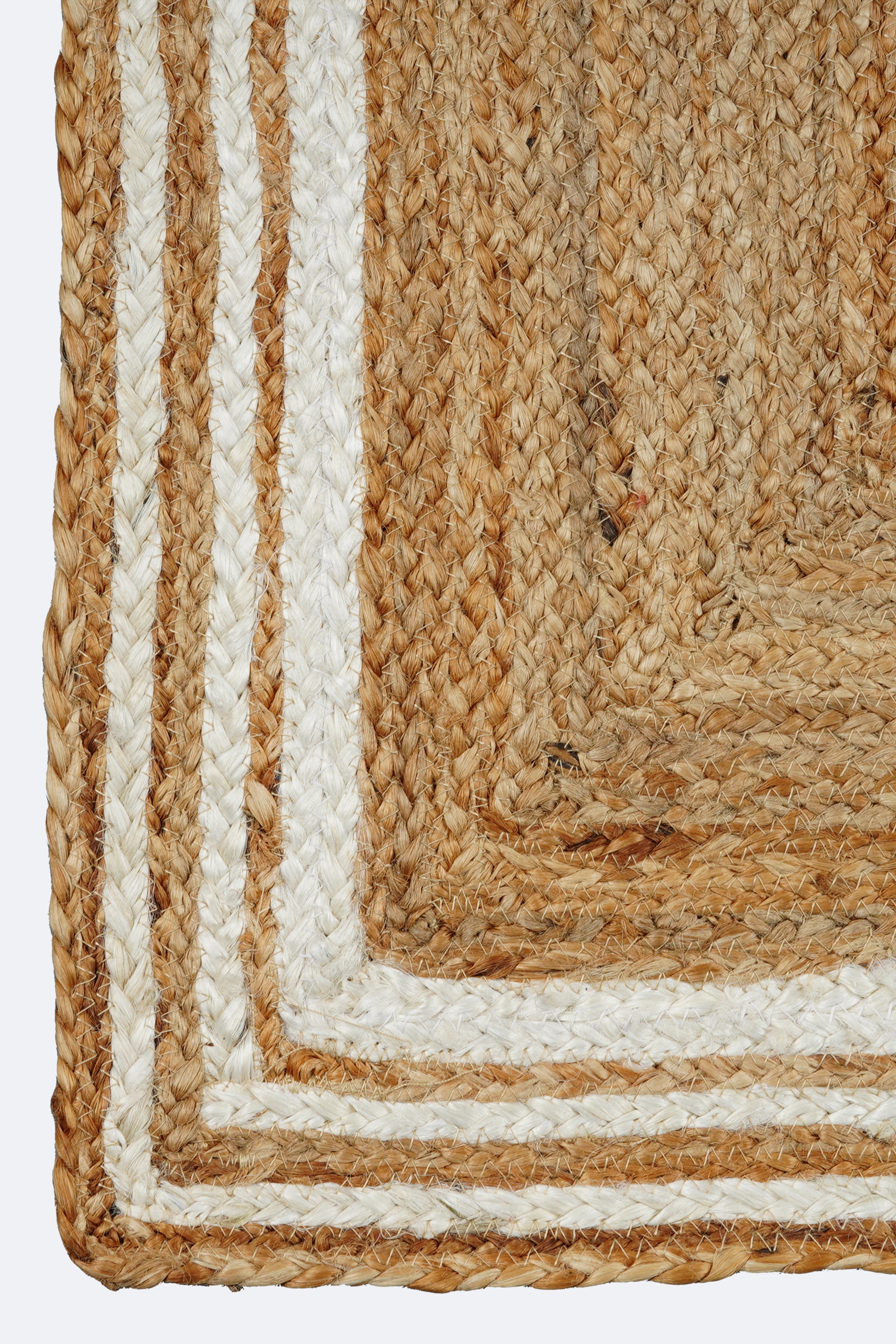 White Border Scalloped Natural Jute Rug
