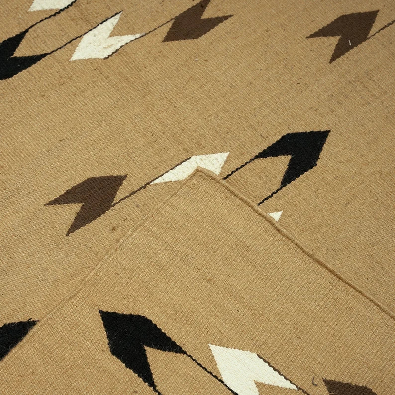 Tiled Design Jute Rug in Biege