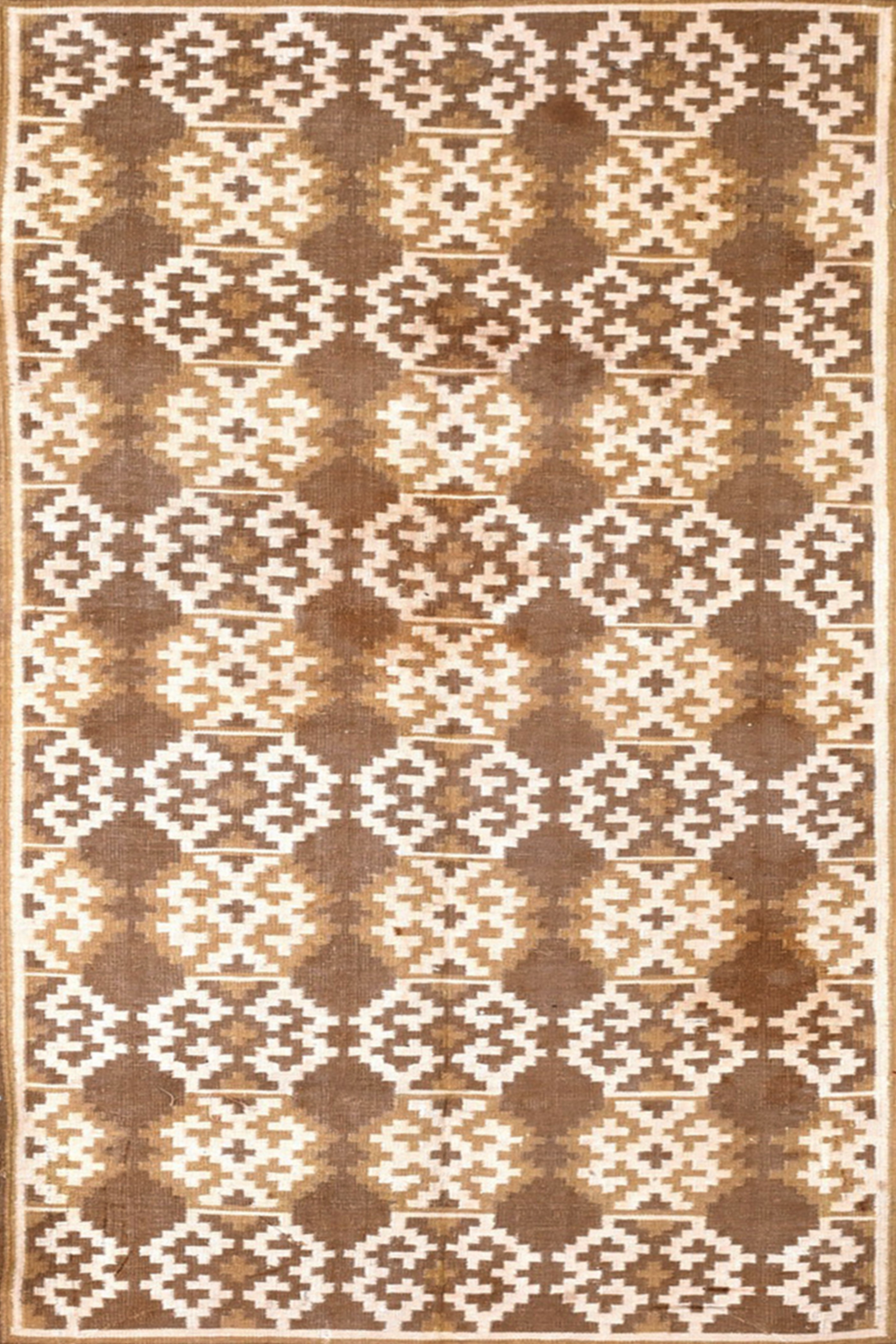 Moroccan High-Pile Ogee Woolen Rug