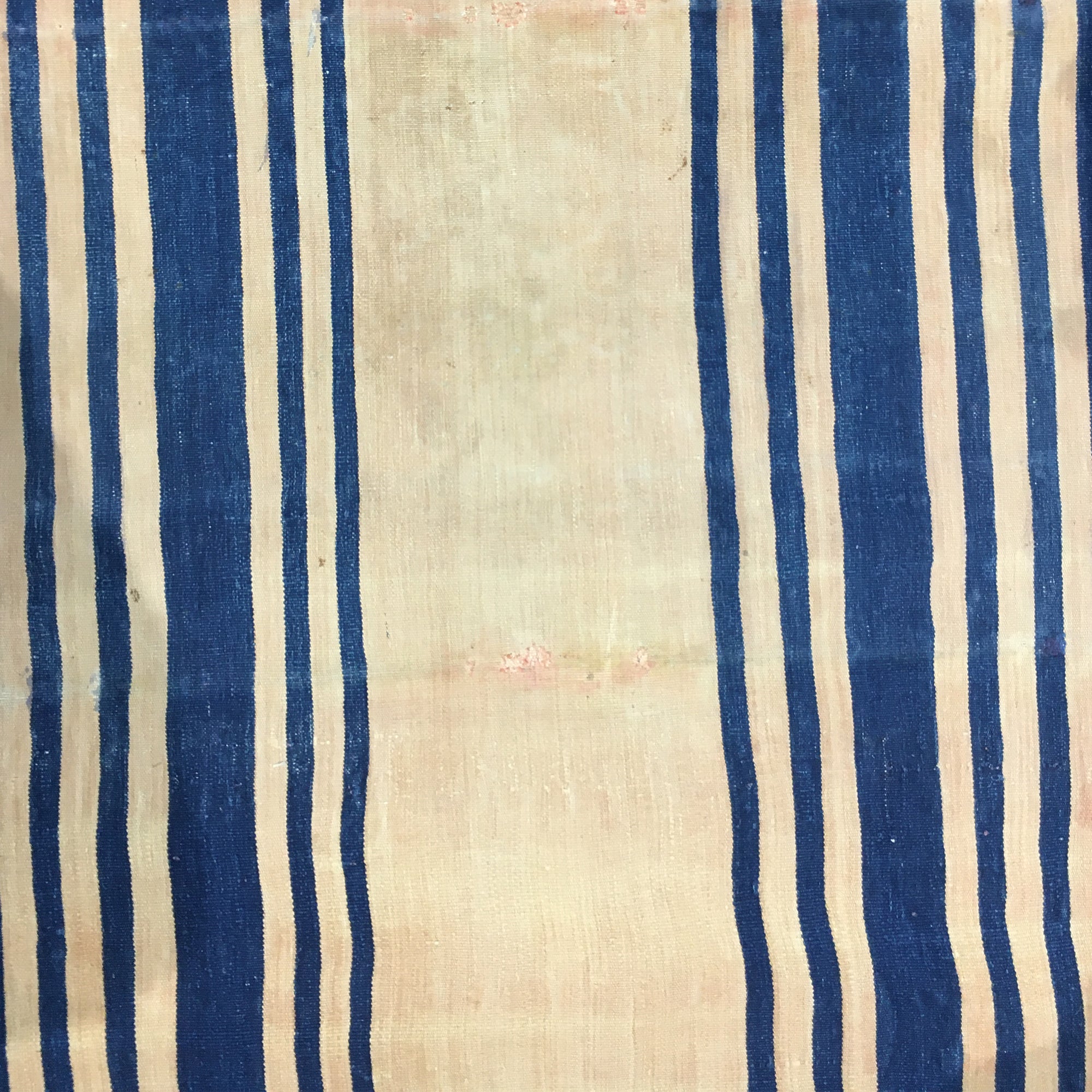 Jainamaz Prayer Rug in Beige and Navy Blue