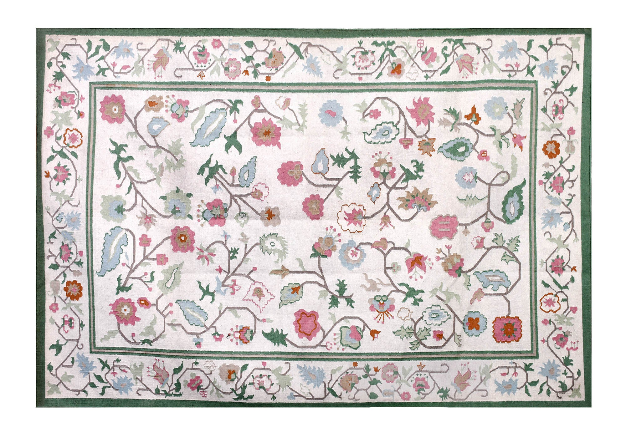 hand woven Floral rug in Eathy colors - Wool