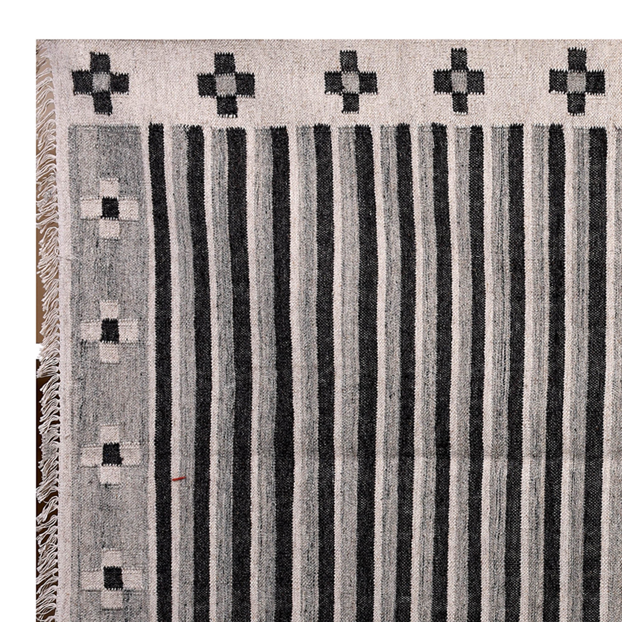 hand woven striped rug in wool- Linear strip in Charcoal Black and grey