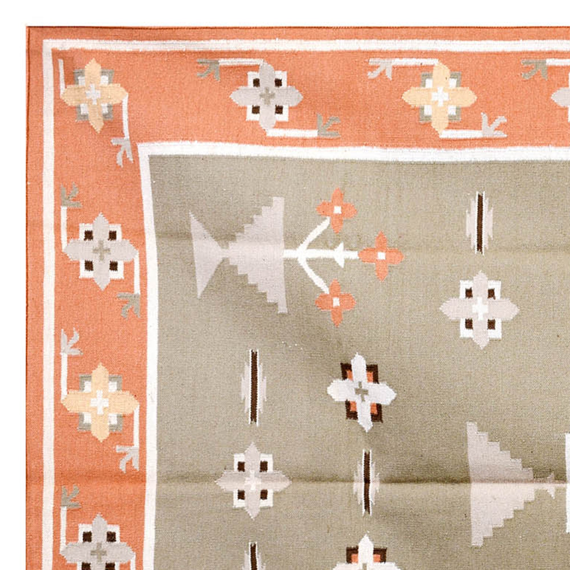 Handwoven Wool Rug – Pastel Medallion with Floral & Animal Motifs