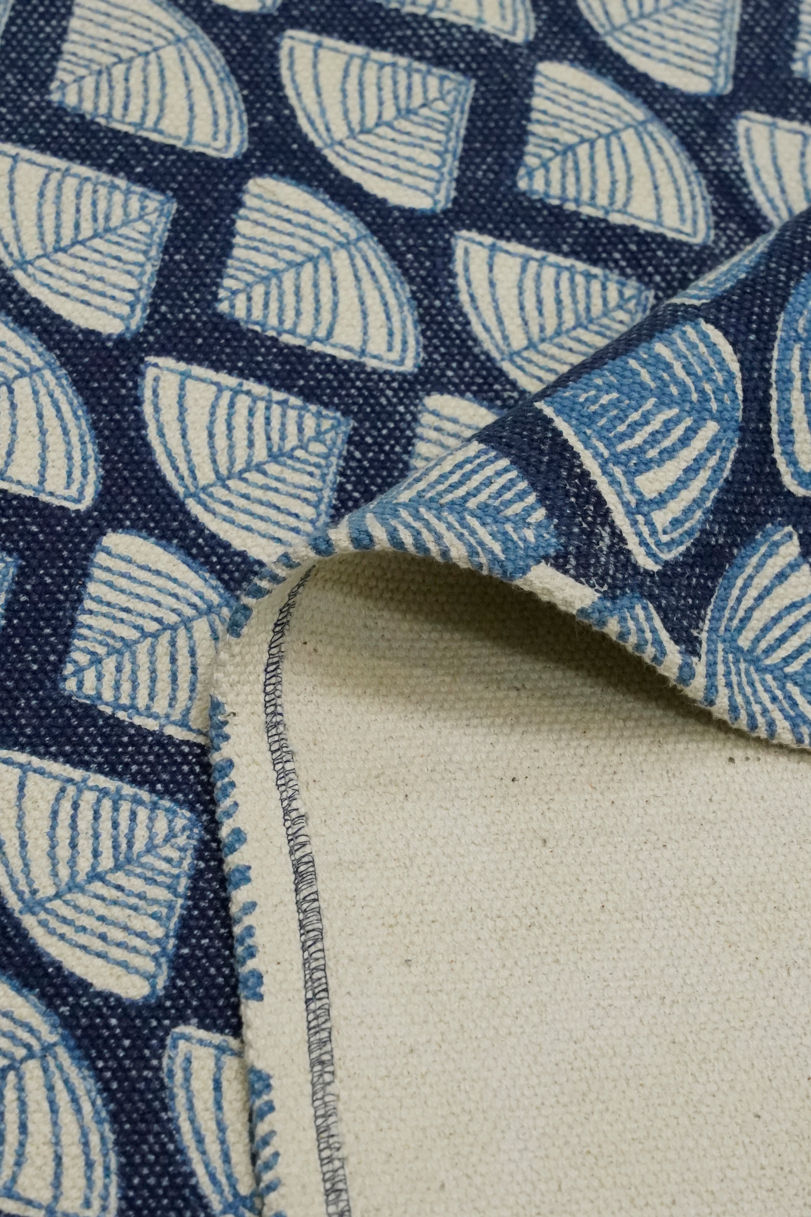 Indigo Fan Motif Printed Jute Rug
