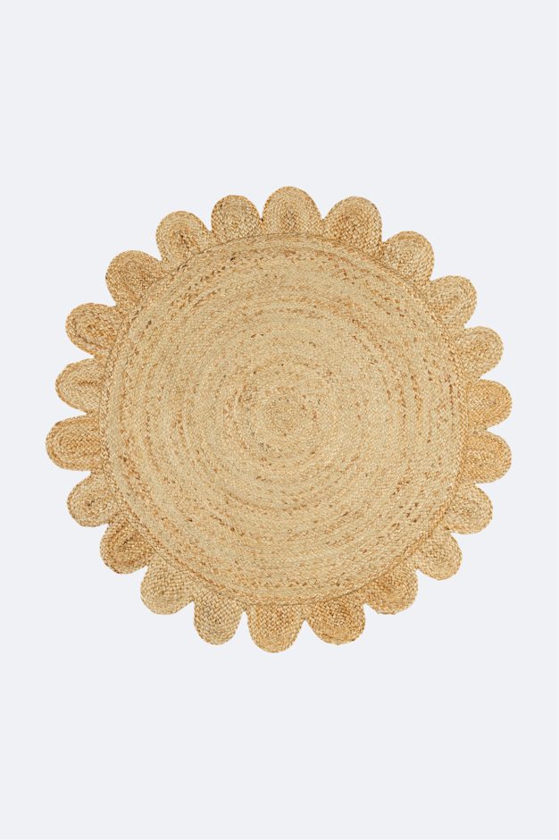 Scalloped Natural Jute Round Rug